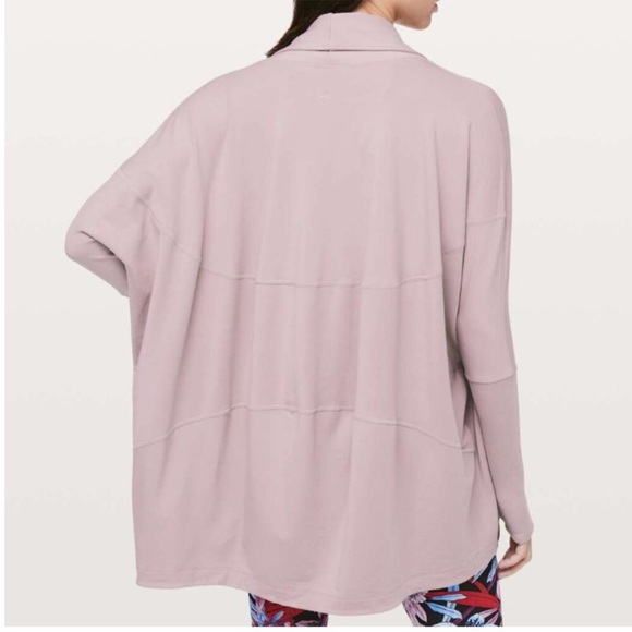 Lululemon Back In Action Wrap Smoky Blush - Picture 2 of 8